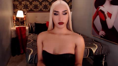 smasherqueen online show from February 2026 07:54:01 PM