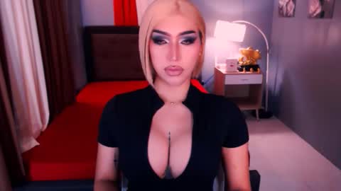 Snapshot of smasherqueen chatting on April 2026 08:20:02 AM smasherqueen online show from April 2026 08:20:02 AM
