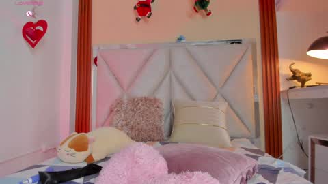 Snapshot of smile__1 chatting on December 2024 10:23:01 PM smile__1 online show from December 2024 10:23:01 PM