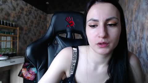 smile_cute_fox online show from May 2026 04:30:02 AM