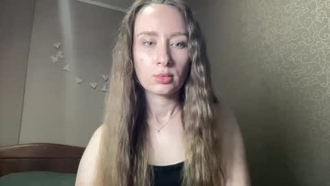 Snapshot of smilequeen_ chatting on October 2025 05:22:02 PM smilequeen_ online show from October 2025 05:22:02 PM