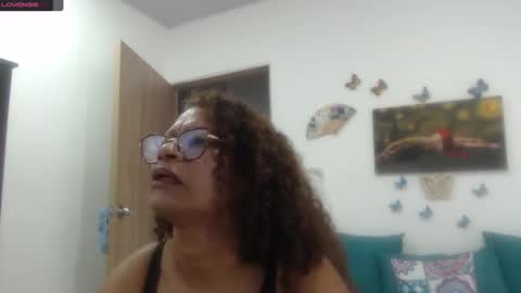 Snapshot of smilet_milf chatting on March 2025 11:58:01 AM Smileth online show from March 2025 11:58:01 AM