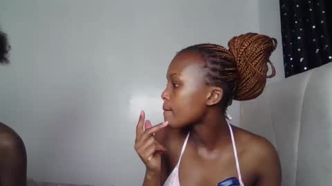 smiley luv1 online show from January 2026 07:44:02 AM