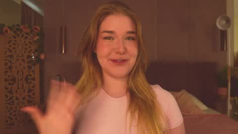 Mia online show from May 2026 05:37:02 AM