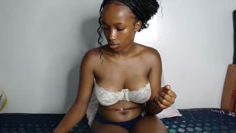 Snapshot of smilez_01 chatting on October 2025 01:01:02 PM lucky online show from October 2025 01:01:02 PM