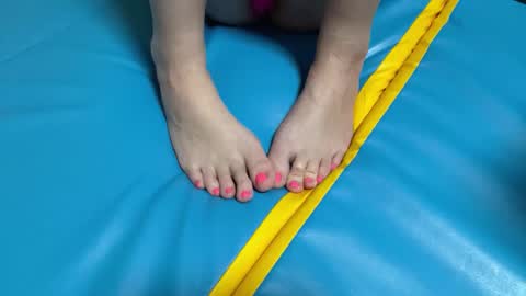 smiling_riddle online show from March 2026 09:54:01 PM