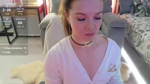 Snapshot of smilym chatting on October 2025 11:35:01 PM smilym online show from October 2025 11:35:01 PM