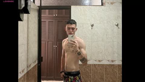 Snapshot of smitgrey chatting on October 2025 10:09:01 PM SMIT online show from October 2025 10:09:01 PM