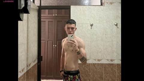 Snapshot of smitgrey chatting on October 2025 10:52:02 PM SMIT online show from October 2025 10:52:02 PM