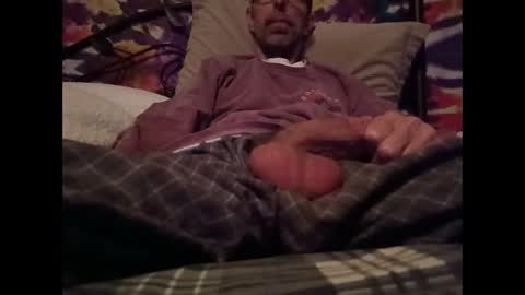 smoke-4-me online show from December 2025 06:54:02 AM