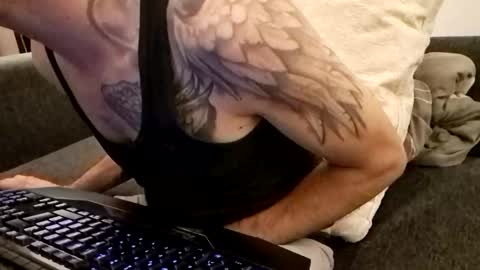 Snapshot of smokeandwatching chatting on September 2025 07:37:01 PM Smokeandwatching online show from September 2025 07:37:01 PM