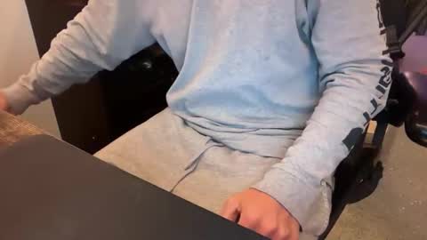 Snapshot of smokedsugar chatting on May 2026 12:18:02 AM smokedsugar online show from May 2026 12:18:02 AM