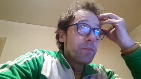 Snapshot of smokered100s chatting on December 2024 11:42:01 PM luca online show from December 2024 11:42:01 PM