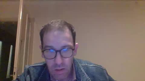 Snapshot of smokered100s chatting on September 2025 09:30:01 PM luca online show from September 2025 09:30:01 PM