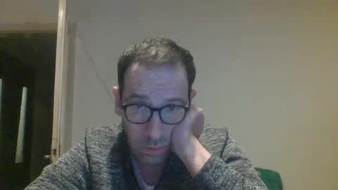 Snapshot of smokered100s chatting on September 2025 08:58:02 PM luca online show from September 2025 08:58:02 PM