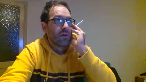 Snapshot of smokered100s chatting on October 2025 07:08:01 PM luca online show from October 2025 07:08:01 PM