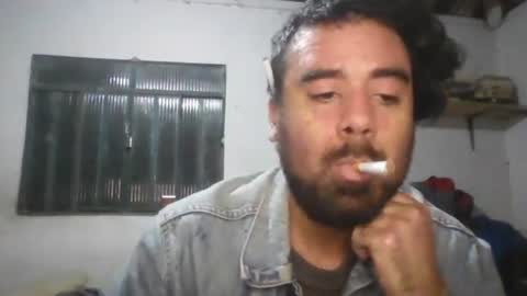 Snapshot of smokers_lounge chatting on June 2026 11:35:01 PM smokers_lounge online show from June 2026 11:35:01 PM