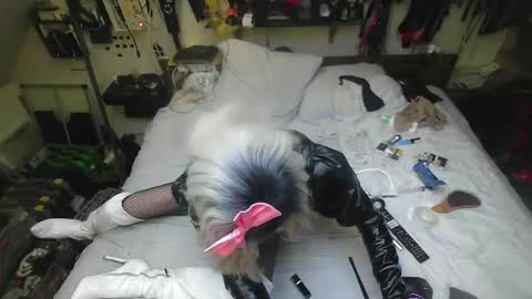 smokeslut365 online show from October 2025 06:04:01 PM