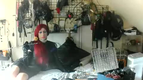 smokeslut365 online show from July 2026 03:41:02 PM