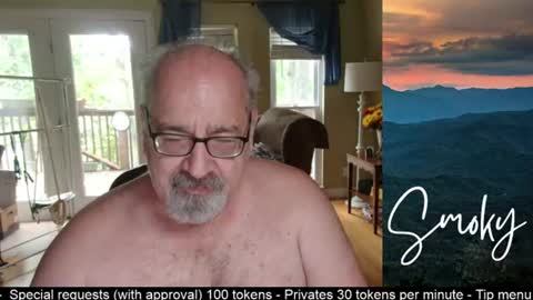 Snapshot of smokymountanman chatting on July 2026 09:38:01 PM smokymountanman online show from July 2026 09:38:01 PM