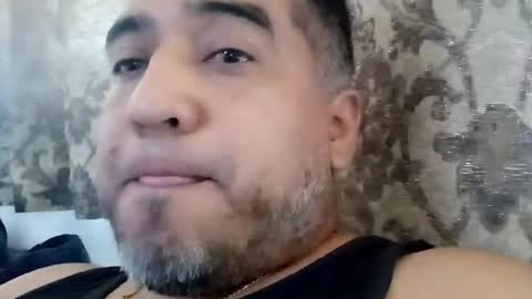 Snapshot of smoothstrik3r chatting on June 2026 07:27:02 PM smoothstrik3r online show from June 2026 07:27:02 PM
