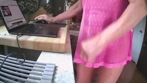 smthbtm53 online show from June 2026 12:42:02 PM