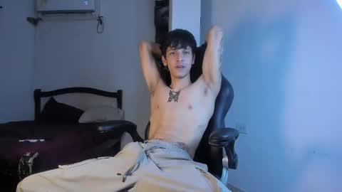 snakebutterfly online show from September 2025 09:09:02 AM