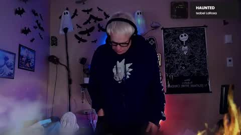 Viiscount  Snarfle Von Snarfenberg online show from December 2024 12:38:01 PM