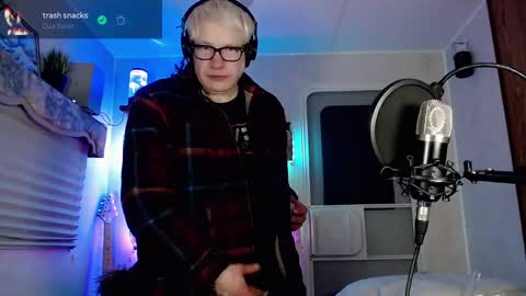 Viiscount  Snarfle Von Snarfenberg online show from March 2025 09:18:02 AM