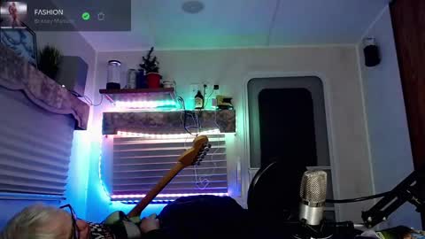 Viiscount  Snarfle Von Snarfenberg online show from March 2025 07:21:02 AM