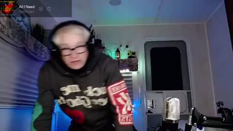 Viiscount  Snarfle Von Snarfenberg online show from March 2025 03:01:01 AM