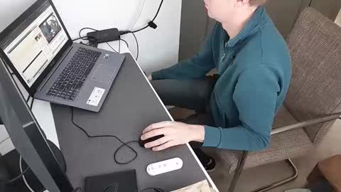 Snapshot of sneakerboy444 chatting on October 2025 09:17:04 AM sneakerboy444 online show from October 2025 09:17:04 AM