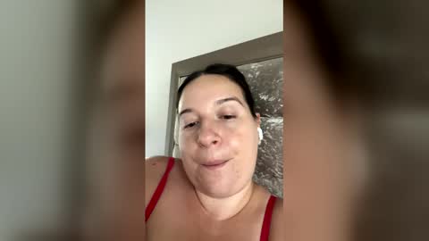 sniffmybooty online show from April 2026 05:06:02 PM