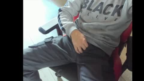 Snapshot of snip1977 chatting on October 2025 11:08:02 AM snip1977 online show from October 2025 11:08:02 AM