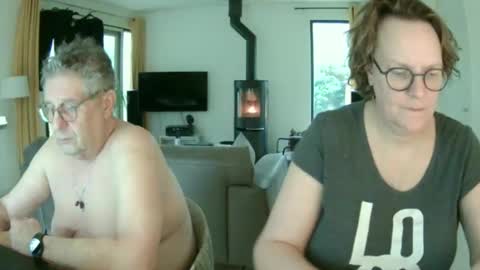 Snoeske and Woodwurm online show from January 2025 02:35:01 PM