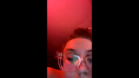snowbunnyslutxxx online show from October 2025 11:46:02 PM
