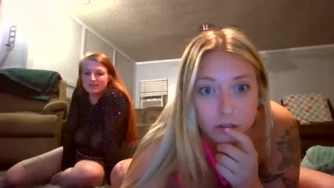 SnowFlake03 online show from October 2025 08:12:01 AM