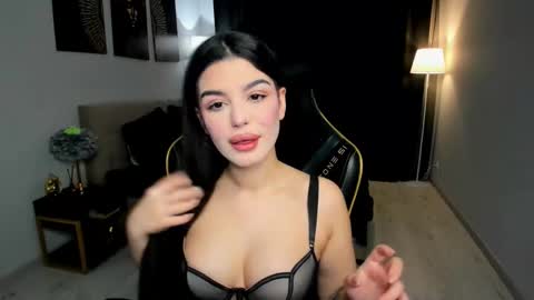 snowingwinter online show from February 2026 07:17:02 PM