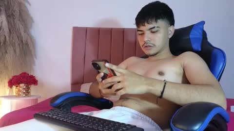 Snow online show from October 2025 05:41:02 PM