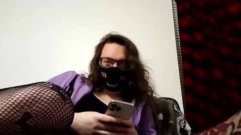 Snapshot of snowydoll00 chatting on November 2025 12:43:02 AM snowydoll00 online show from November 2025 12:43:02 AM