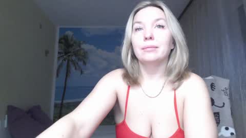 Snapshot of soaring_love chatting on January 2025 04:26:01 AM Masha online show from January 2025 04:26:01 AM