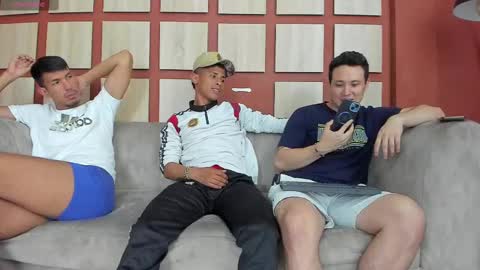 Snapshot of soccer_hot chatting on March 2025 08:09:02 PM SOCCER HOT online show from March 2025 08:09:02 PM