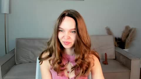 Sofa online show from April 2026 01:08:01 AM