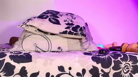 Sofia online show from January 2025 06:13:02 AM