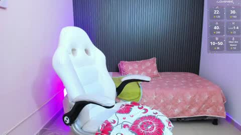 Sofia online show from April 2026 02:36:02 PM