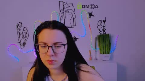 Snapshot of sofi_lonely chatting on February 2026 06:51:02 AM sofi_lonely online show from February 2026 06:51:02 AM