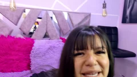 Sofi Noa online show from September 2025 11:25:01 AM