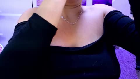 Sofi Noa online show from January 2026 11:23:02 AM