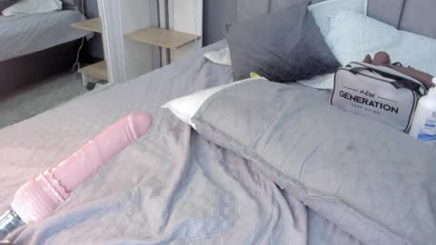 valen online show from December 2024 10:55:01 PM