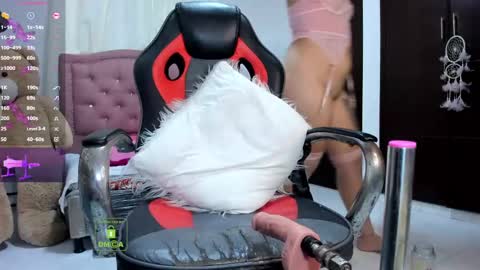 Sofia  online show from December 2024 09:50:01 PM